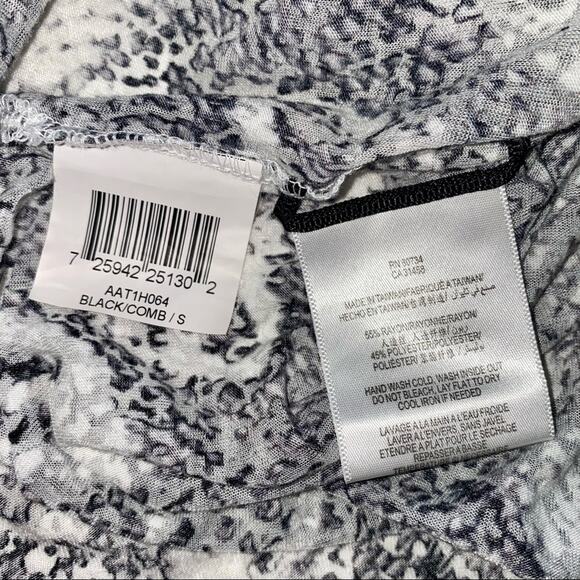 BCBGMaxAzria Sheer Speckled Burnout Short Sleeve Tee Size Small - Picture 7 of 11